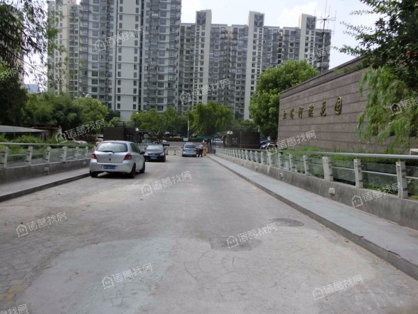 虹桥河滨花园