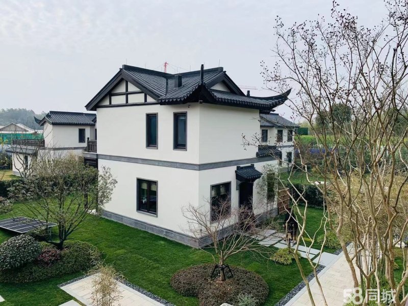 融创莫干溪谷,中式合院赠送超大花园和双车位价格可详谈