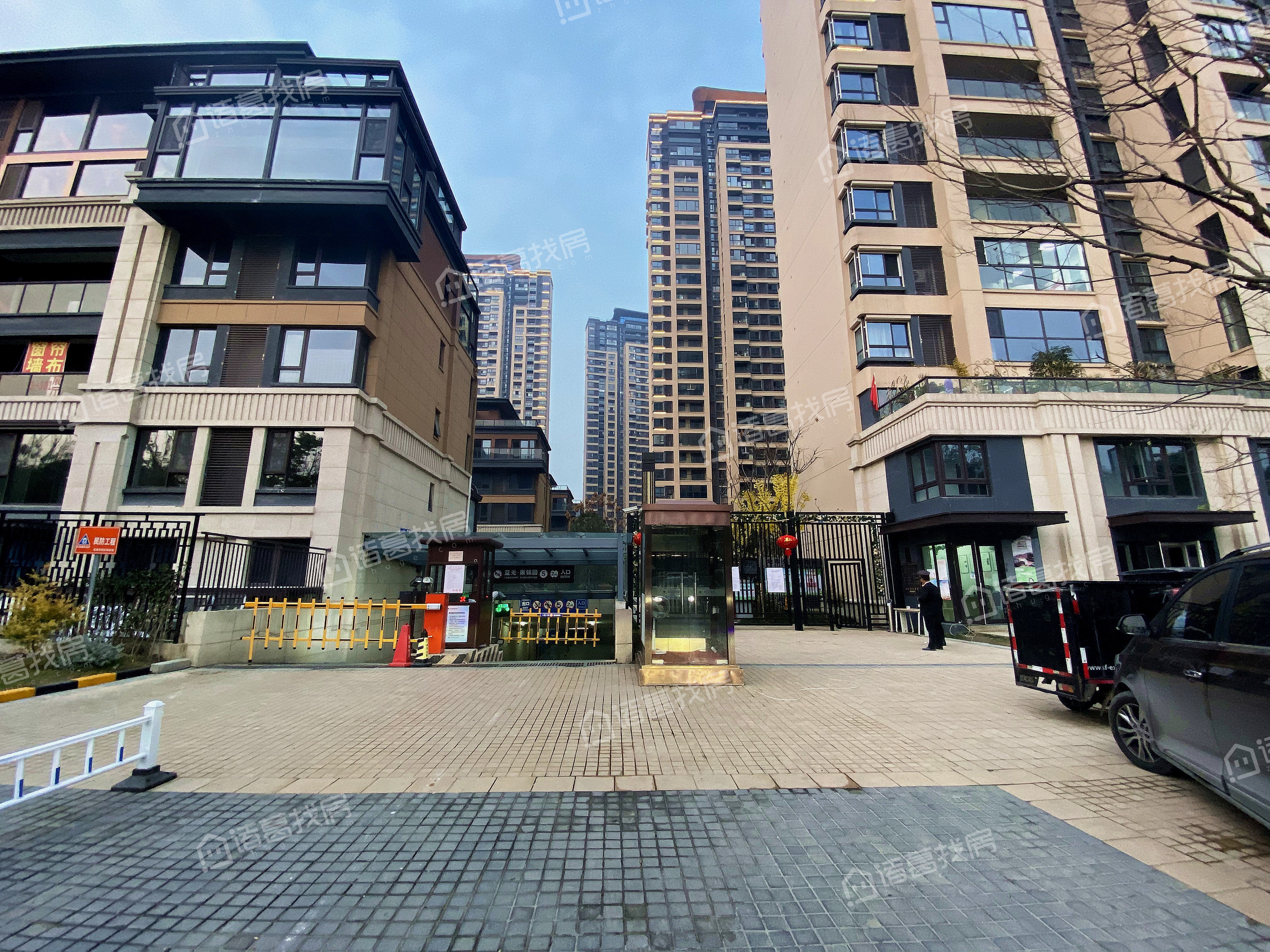 蓝光雍锦园周边有没有地铁