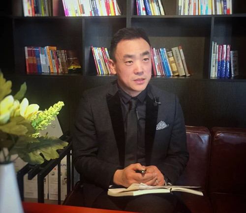 诸葛找房(以下简称"诸葛")就网络采访了天津市金乐家地产董事长贾方岭