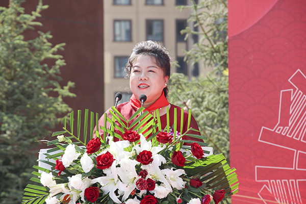 水车园小学校长金艳致辞◆领导深度交流银河国际的业主无疑是幸改的