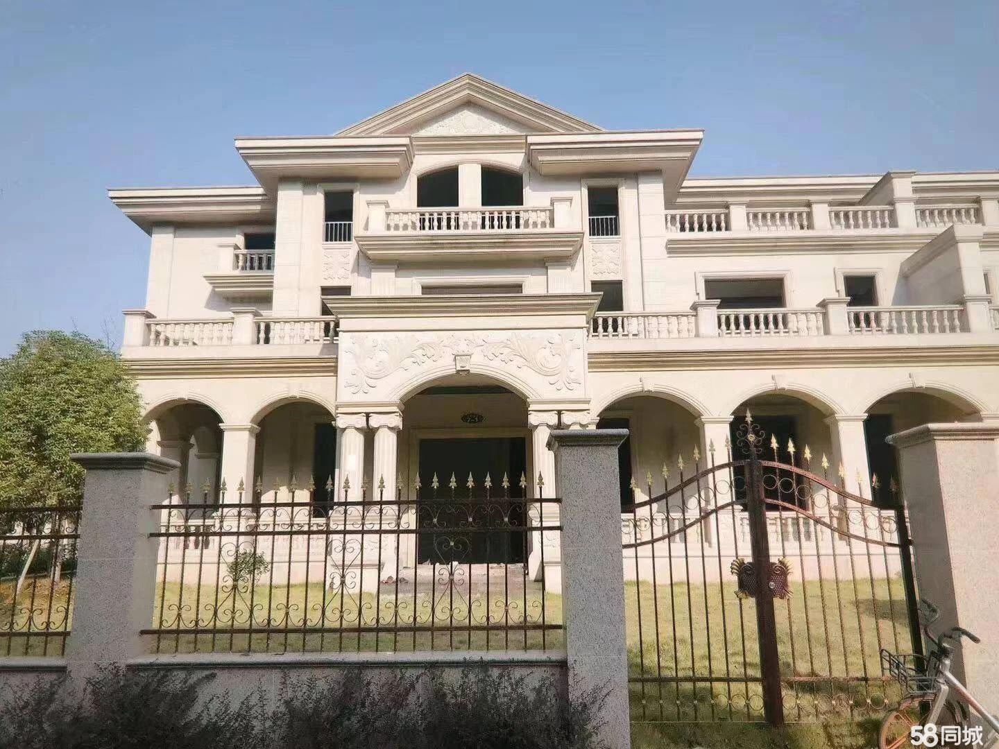 横店美臣蓝庭一手楼盘,5室3厅3卫,906平,送320平大院