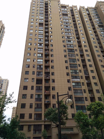 肥西交通主干道旁金宇天地城豪装大三房采光通透二手房