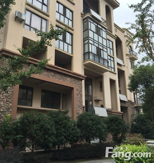 滨江街道 证大满庭芳 5室2厅滨江街道 证大满庭芳 5室2厅