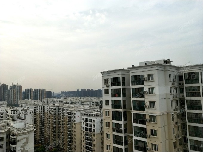      东方雅园三期3室2厅预约看房