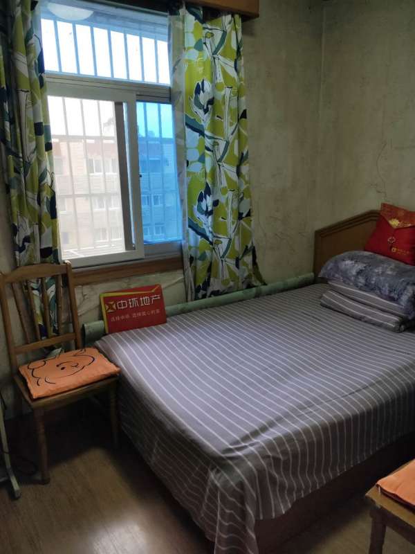 三牌楼大街131号