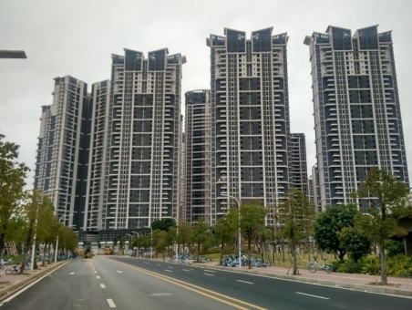 海湾一城 3室2厅2卫 毛坯