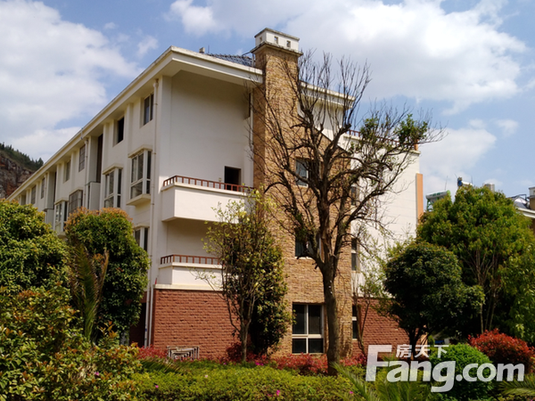 师宗县 龙凤庄园 5室3厅师宗县 龙凤庄园 5室3厅