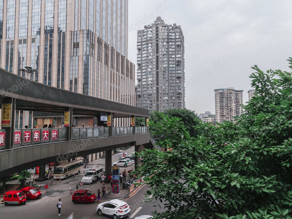 江南明珠 4室2厅1卫 中装修