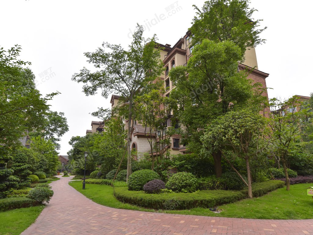 钓鱼嘴半岛 晋愉江州四房285万