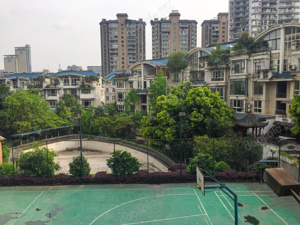 高新区 归谷城市美墅五房290万